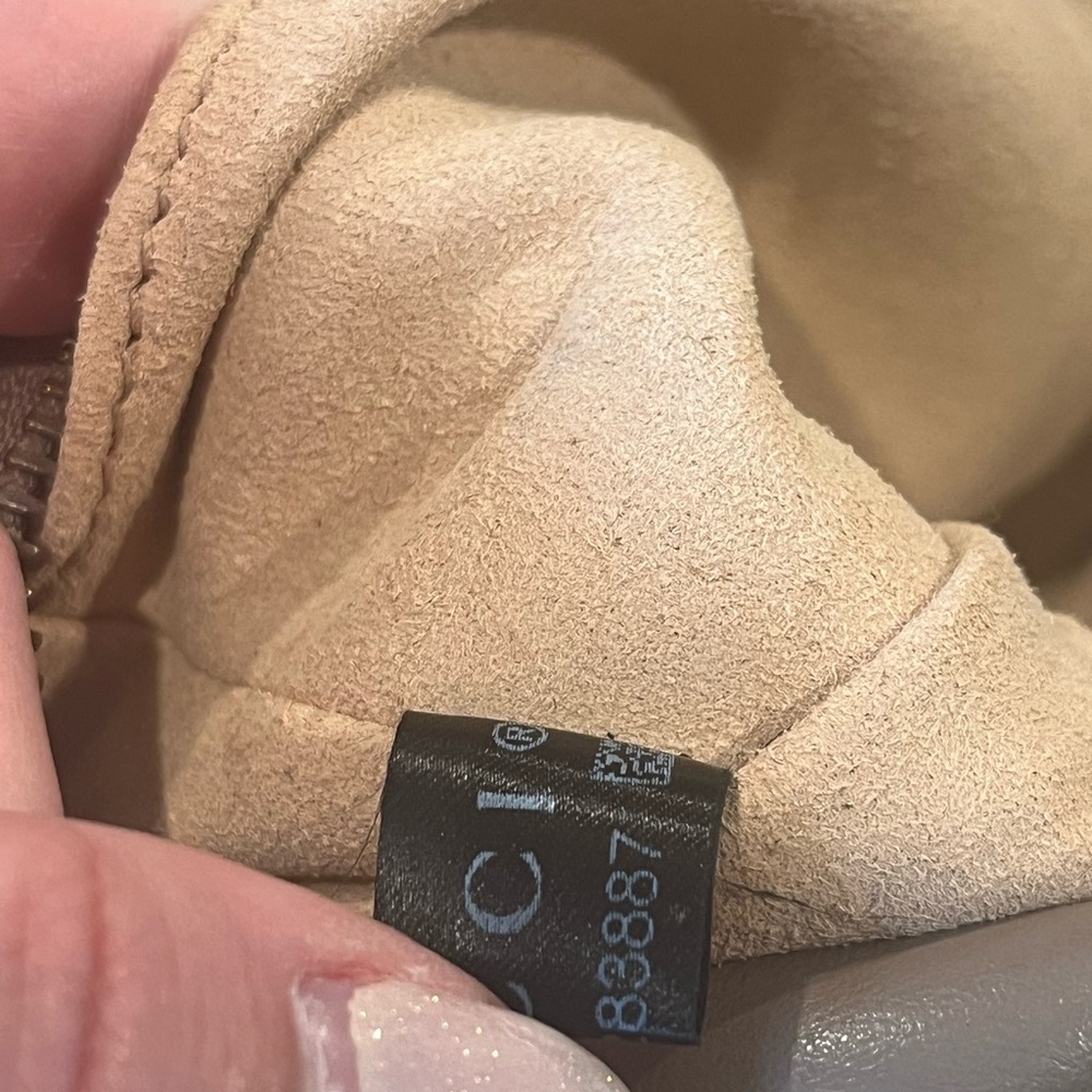 Gucci Mini GG Maramont Taupe Leather Crossbody Camera Bag - Picture 10 of 10